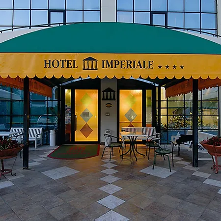 酒店 Western Imperiale 4*