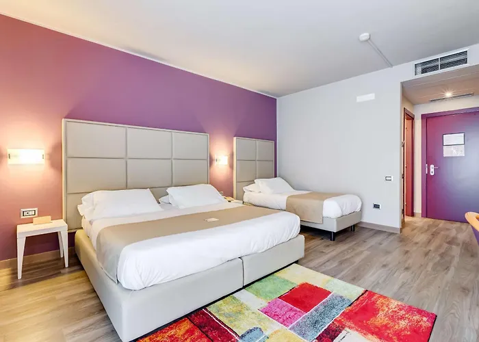 Отель Western Imperiale