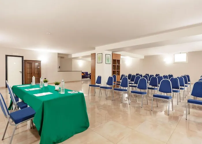 Western Imperiale 4*