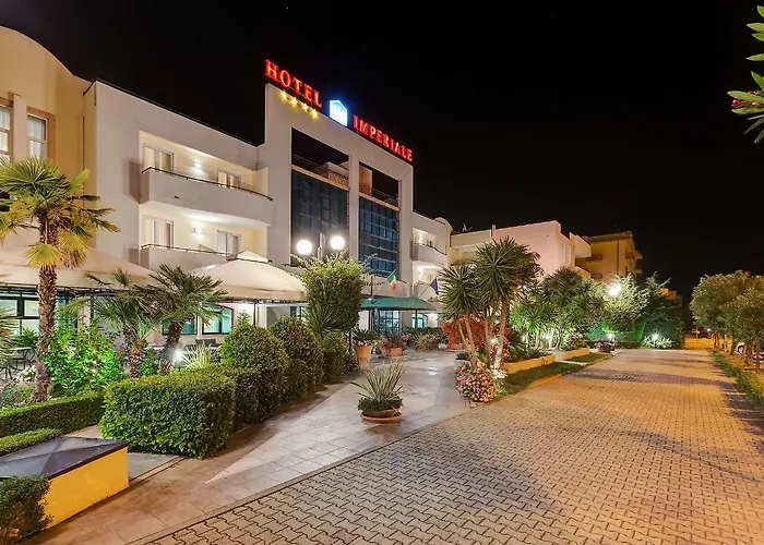 Western Imperiale Отель Нова-Сири-Марина