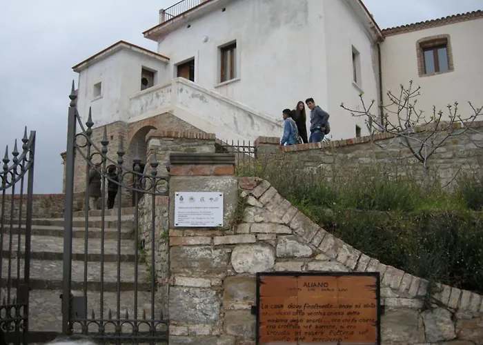 Western Imperiale Нова-Сири-Марина