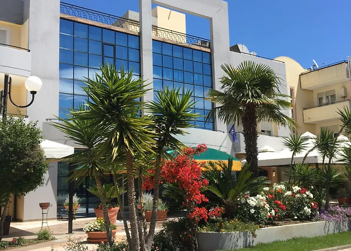 Western Imperiale Отель Нова-Сири-Марина