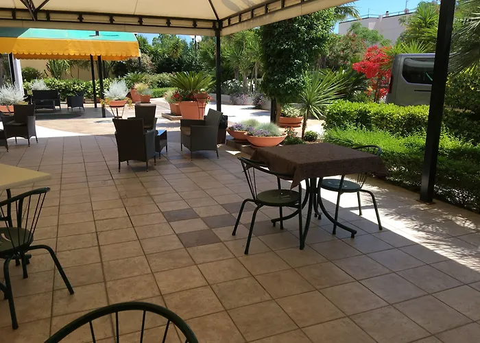 Western Imperiale Отель Нова-Сири-Марина