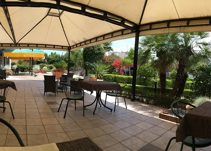 Western Imperiale Нова-Сири-Марина