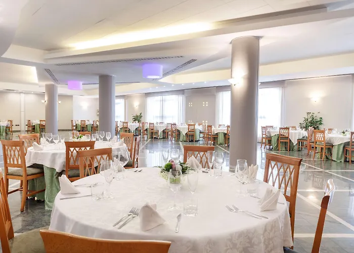 Western Imperiale Нова-Сири-Марина